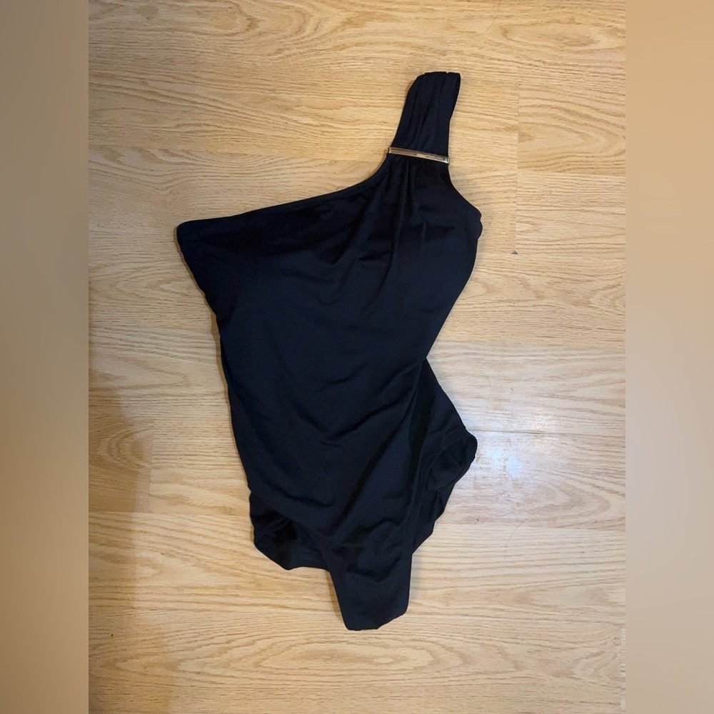 MICHAEL Michael Kors Black One-Shoulder One Piece Swimsuit